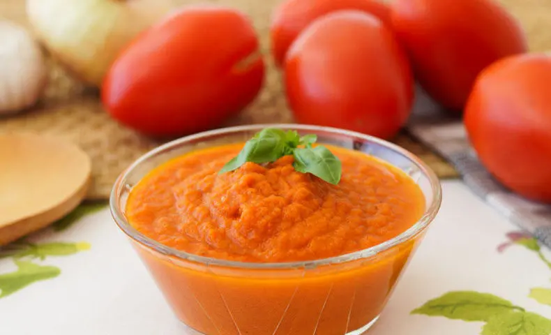 Classic tomato sauce recipe